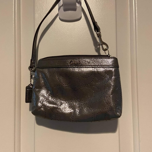 Coach Handbags - 🎁 2/$15 or 4/$24 or reg.price 🎁